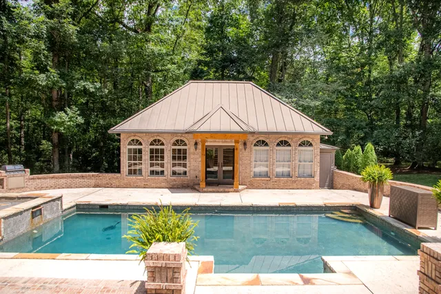 $1,975,000 | 72 Cool Spring Road, Signal Mountain, TN 37377