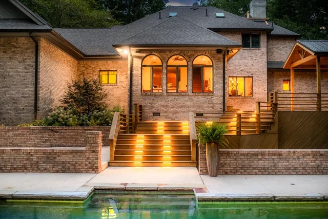 $1,975,000 | 72 Cool Spring Road, Signal Mountain, TN 37377