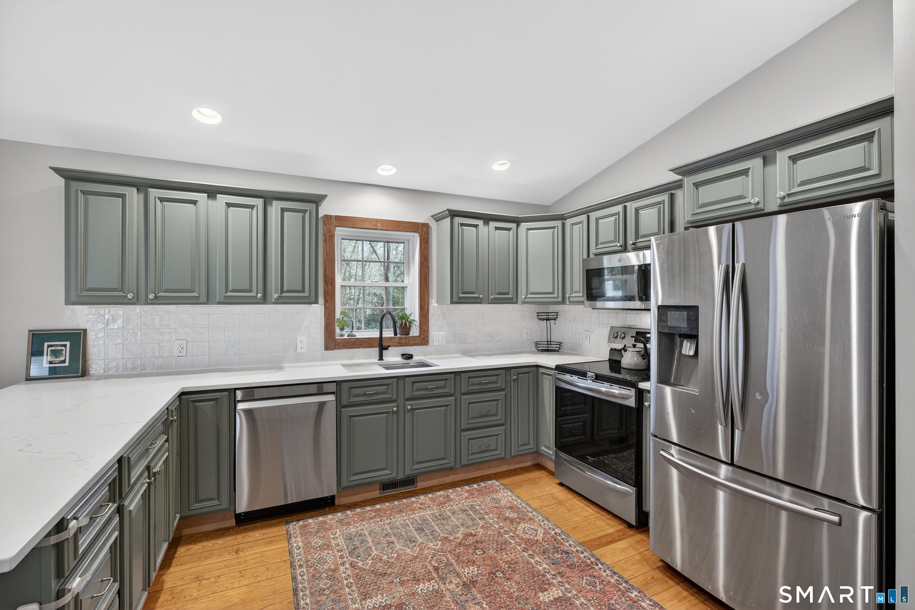 88 Ironworks Road Clinton, CT 06413 - Photo 8 of 33