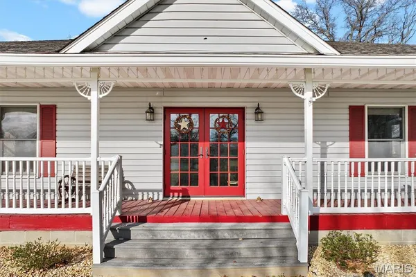 $385,000 | 34686 Gun Club Road, Brighton, IL 62012