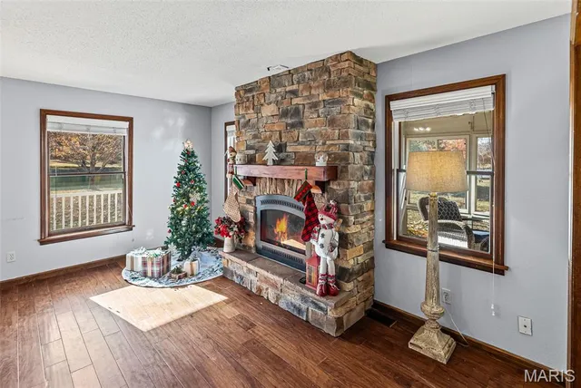 $385,000 | 34686 Gun Club Road, Brighton, IL 62012