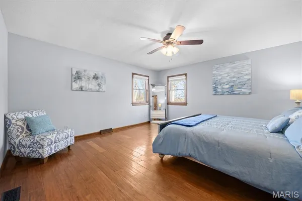 $385,000 | 34686 Gun Club Road, Brighton, IL 62012