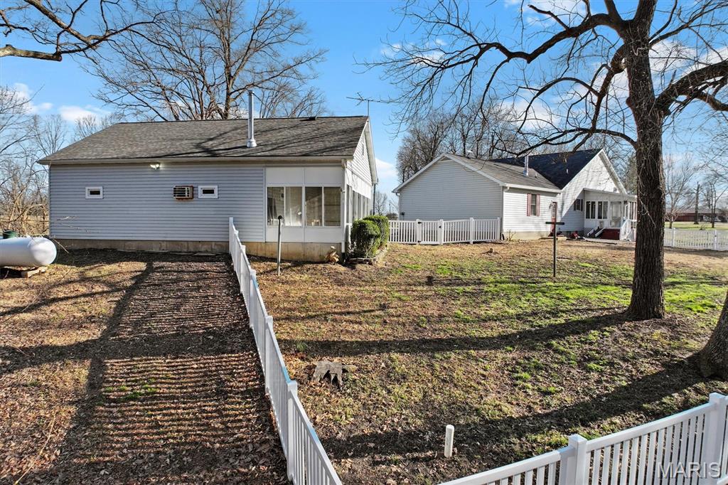 34686 Gun Club Road Brighton, IL 62012 - Photo 30 of 45