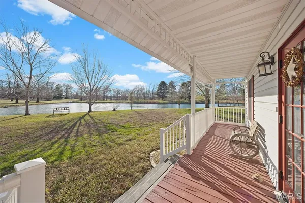 $385,000 | 34686 Gun Club Road, Brighton, IL 62012