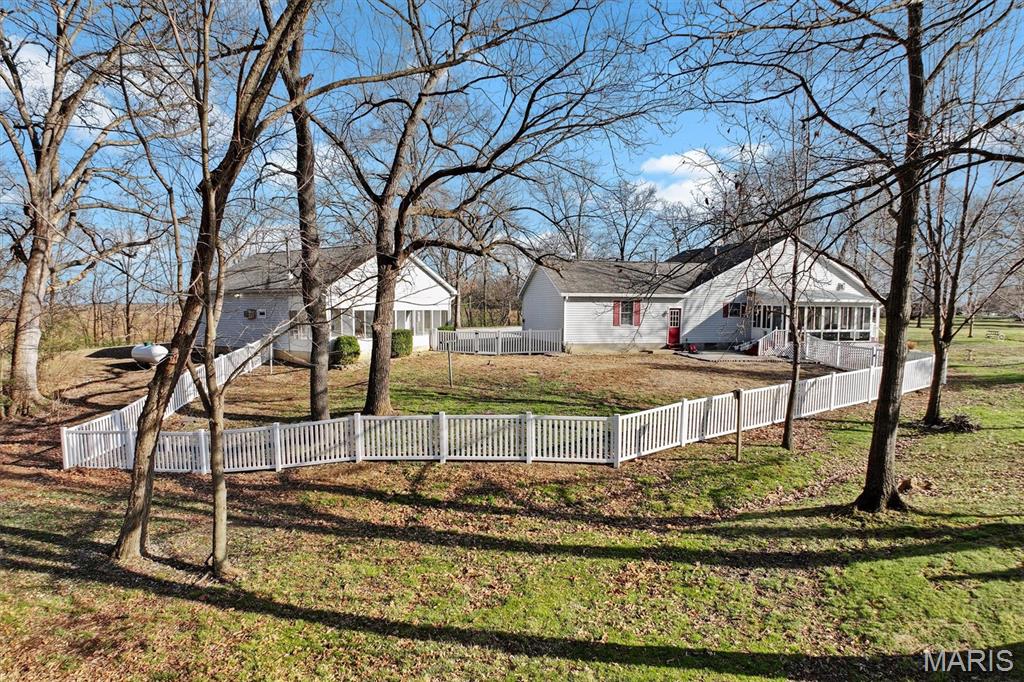 34686 Gun Club Road Brighton, IL 62012 - Photo 32 of 45