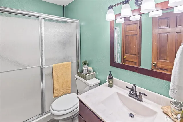 $385,000 | 34686 Gun Club Road, Brighton, IL 62012