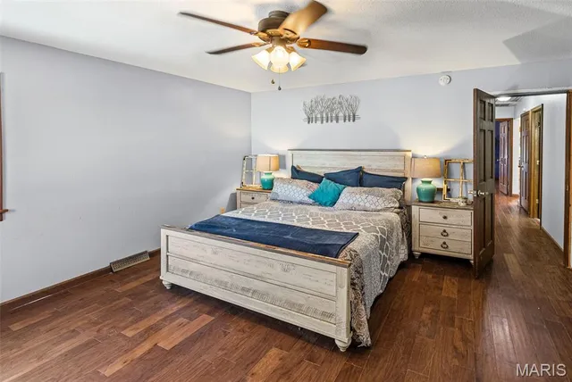 $385,000 | 34686 Gun Club Road, Brighton, IL 62012