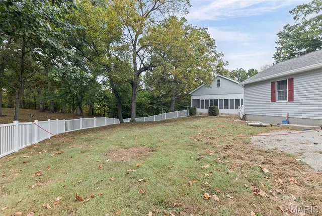 $385,000 | 34686 Gun Club Road, Brighton, IL 62012