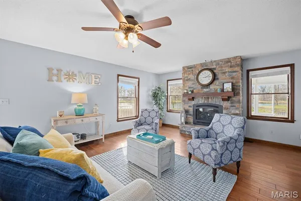 $385,000 | 34686 Gun Club Road, Brighton, IL 62012