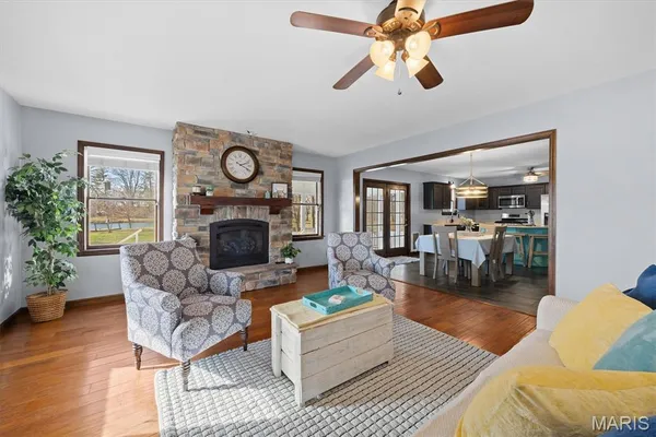 $385,000 | 34686 Gun Club Road, Brighton, IL 62012