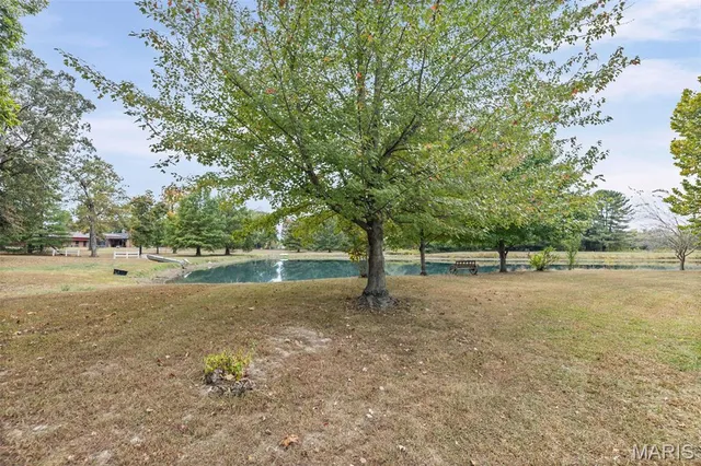 $385,000 | 34686 Gun Club Road, Brighton, IL 62012