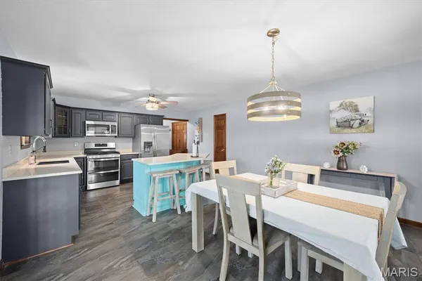 $385,000 | 34686 Gun Club Road, Brighton, IL 62012