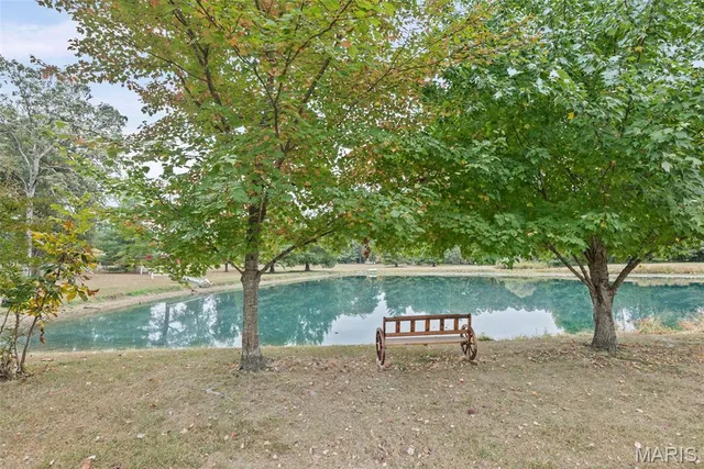 $385,000 | 34686 Gun Club Road, Brighton, IL 62012