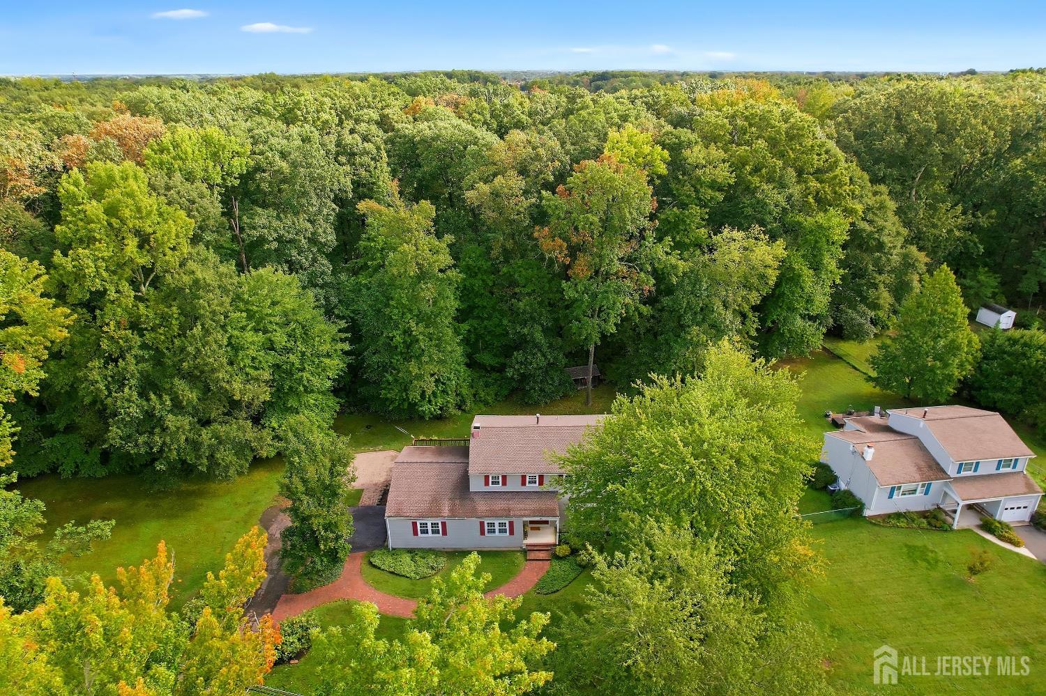 95 Maple Stream Road East Windsor, NJ 08520 - Photo 4 of 36 Gallery Image 4