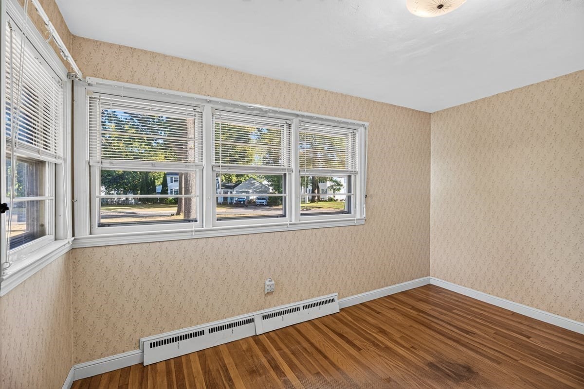 172 Harwich Road West Springfield, MA 01089 - Photo 16 of 41 Gallery Image 16