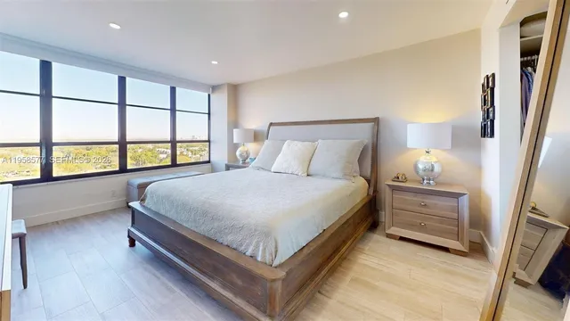 $3,000 | 600 Three Islands Boulevard, Unit 802, Hallandale Beach, FL 33009