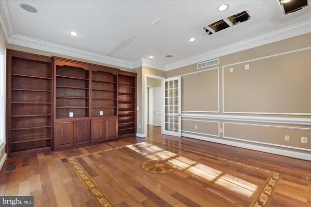 $1,550,000 | 726 Sunpoint Road, Davidsonville, MD 21035