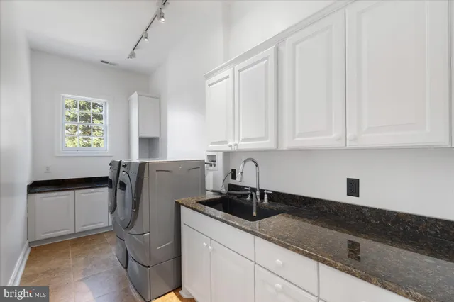 $1,550,000 | 726 Sunpoint Road, Davidsonville, MD 21035