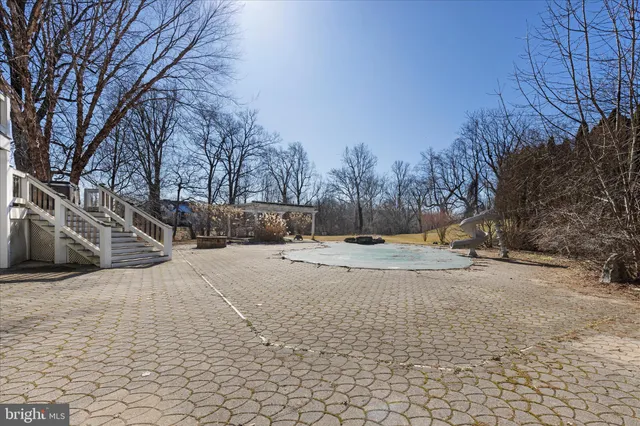 $1,550,000 | 726 Sunpoint Road, Davidsonville, MD 21035