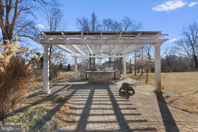 $1,550,000 | 726 Sunpoint Road, Davidsonville, MD 21035