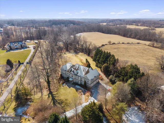 $1,550,000 | 726 Sunpoint Road, Davidsonville, MD 21035