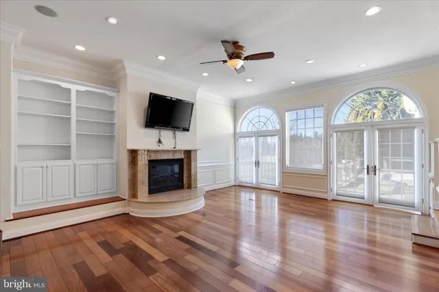 $1,550,000 | 726 Sunpoint Road, Davidsonville, MD 21035