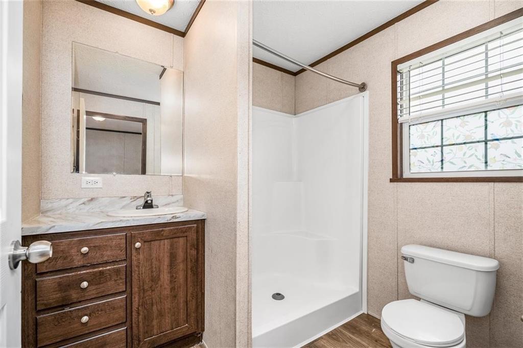 407 Richmond Road Imperial, PA 15126 - Photo 11 of 17 Gallery Image 11