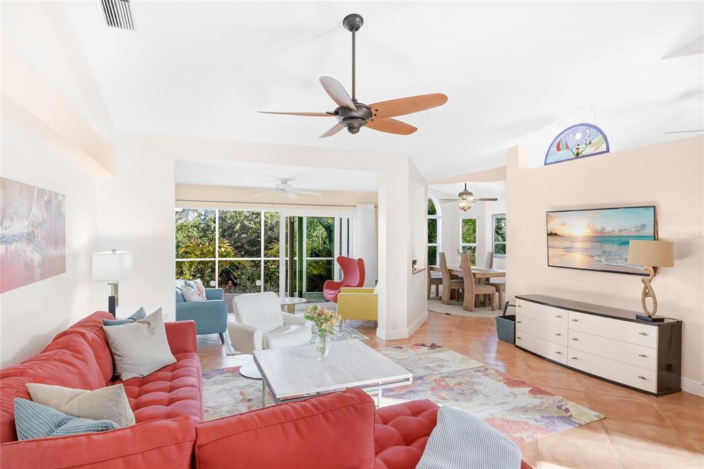 288 Woods Point Road Osprey, FL 34229 - Photo 7 of 44 Gallery Image 7