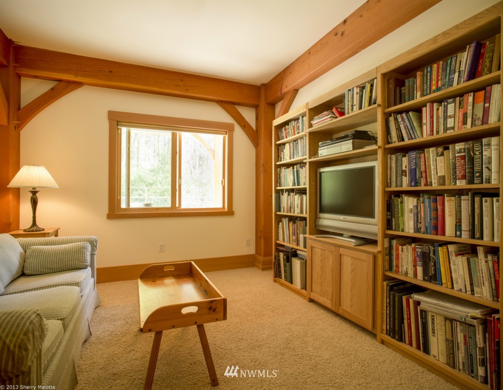 847 Wolf Creek Road Winthrop, WA 98862 - Photo 11 of 25 Gallery Image 11