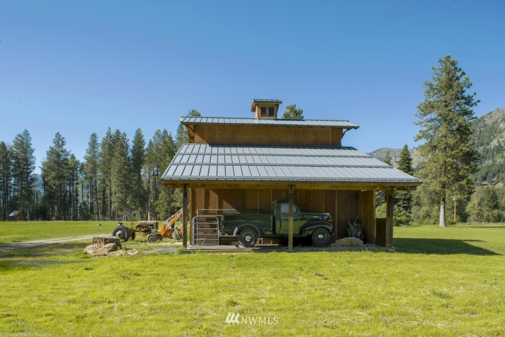 847 Wolf Creek Road Winthrop, WA 98862 - Photo 12 of 25 Gallery Image 12