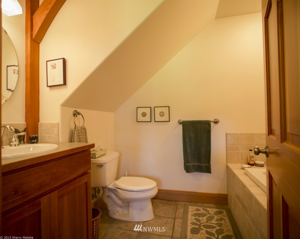 847 Wolf Creek Road Winthrop, WA 98862 - Photo 14 of 25 Gallery Image 14