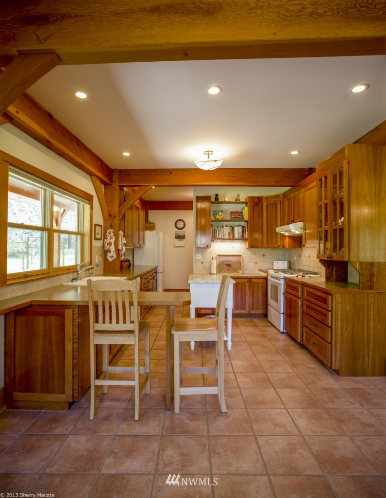 847 Wolf Creek Road Winthrop, WA 98862 - Photo 6 of 25 Gallery Image 6