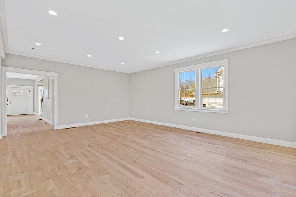 5 Veterans Way Reading, MA 01867 - Photo 17 of 40