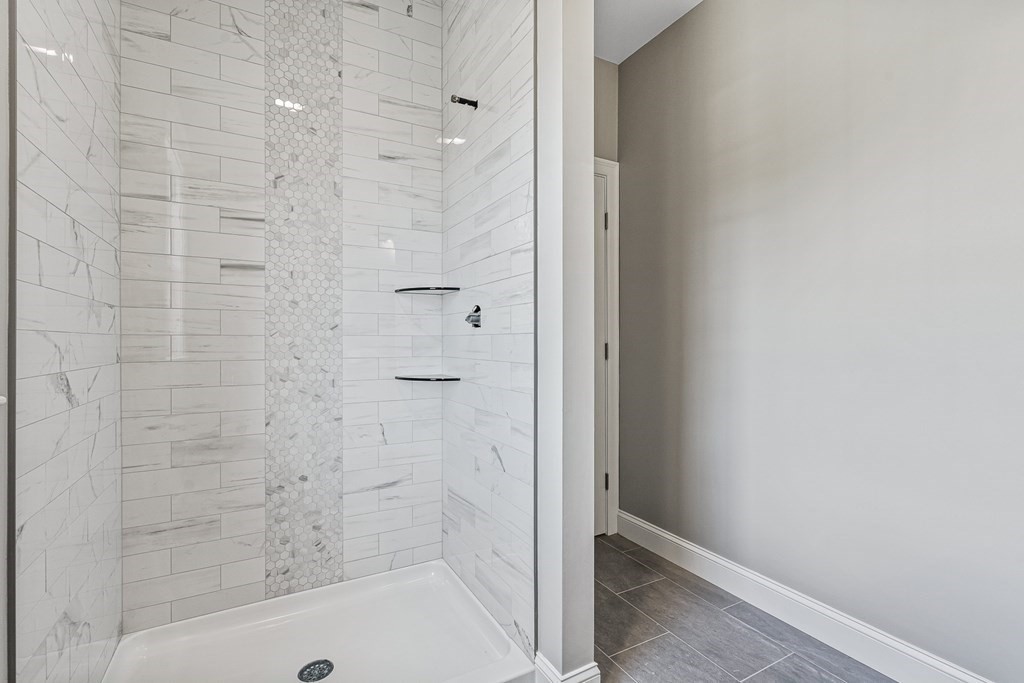 5 Veterans Way Reading, MA 01867 - Photo 22 of 40