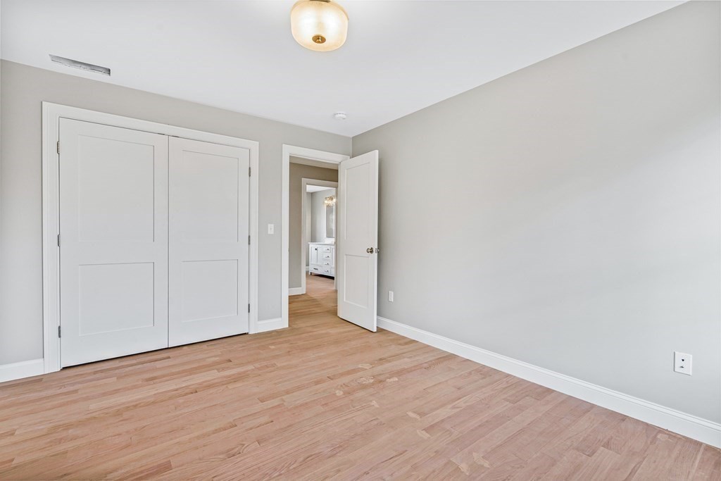 5 Veterans Way Reading, MA 01867 - Photo 28 of 40