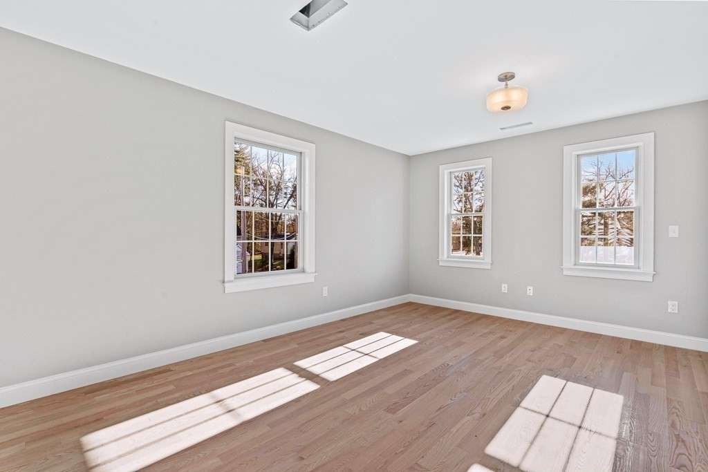 5 Veterans Way Reading, MA 01867 - Photo 30 of 40