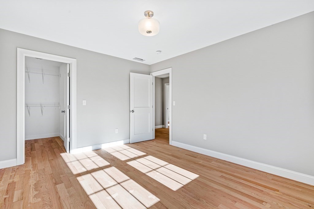 5 Veterans Way Reading, MA 01867 - Photo 33 of 40