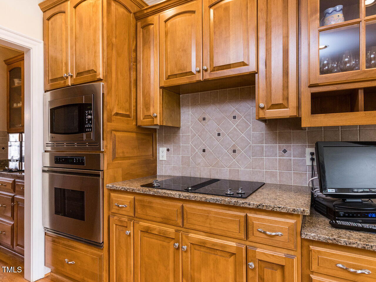 3359 Hampton Road Raleigh, NC 27607 - Photo 15 of 47 Kitchen
