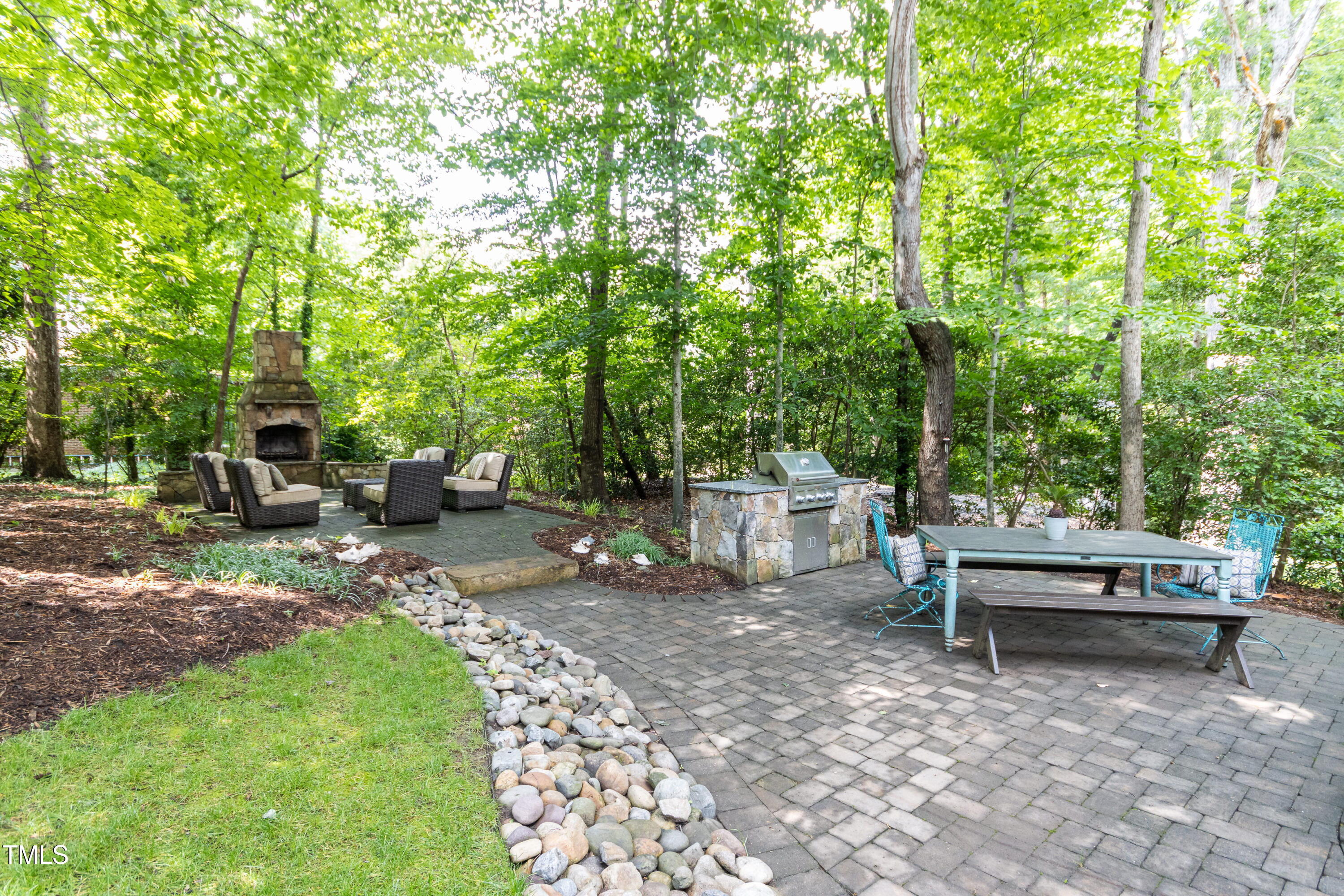 3359 Hampton Road Raleigh, NC 27607 - Photo 40 of 47 3359 Hampton Road - Summer patios 2