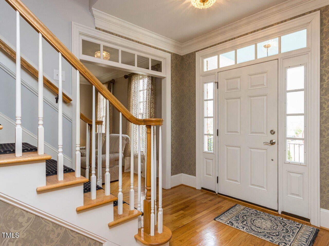 3359 Hampton Road Raleigh, NC 27607 - Photo 5 of 47 Entry