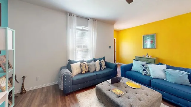 $2,100 | 4950 Parrington Drive, Princeton, TX 75407