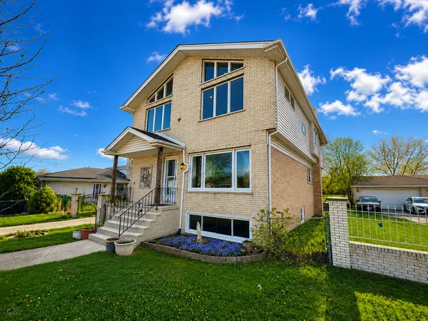$479,000 | 7332 Beloit Avenue, Bridgeview, IL 60455