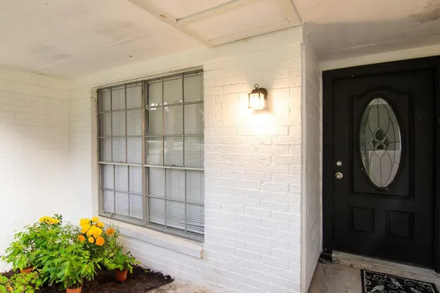 $1,795 | 1702 Athens Drive, New Caney, TX 77357