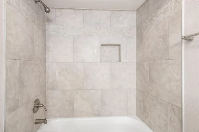 $1,795 | 1702 Athens Drive, New Caney, TX 77357