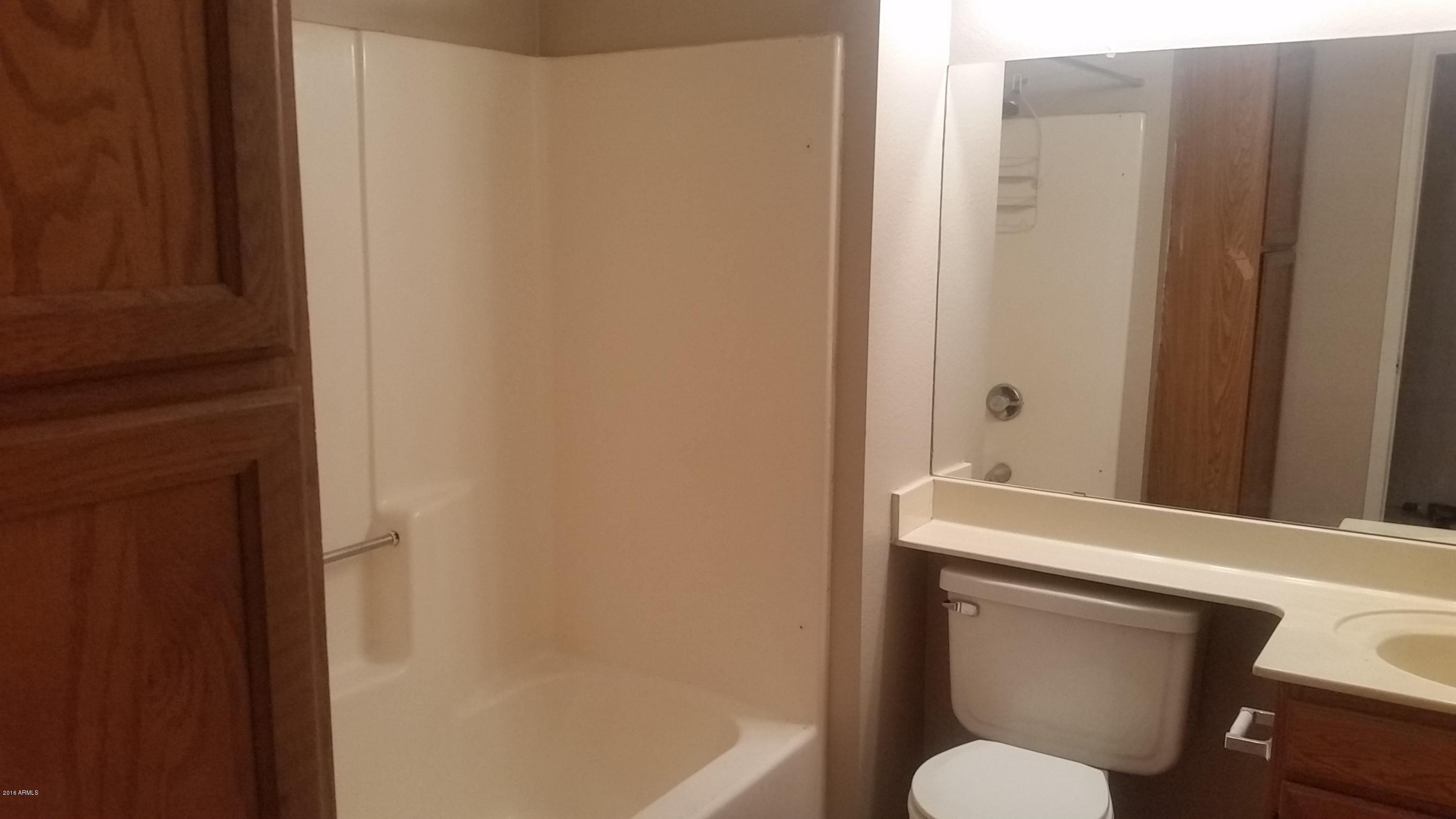 1645 West Baseline Road, Unit 1001 Mesa, AZ 85202 - Photo 11 of 17 Large 2nd bath