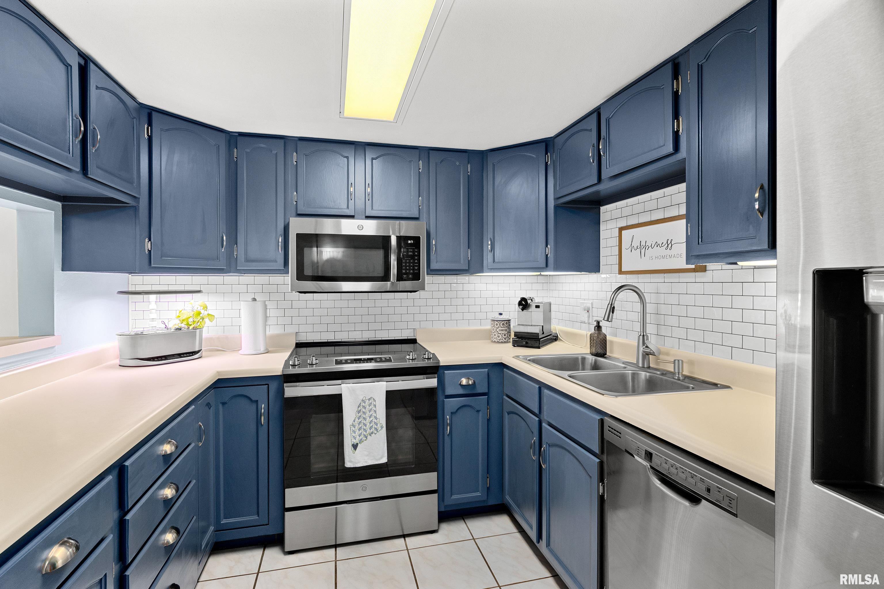 2223 Veterans Road, Unit 14 Morton, IL 61550 - Photo 10 of 42 Gallery Image 10