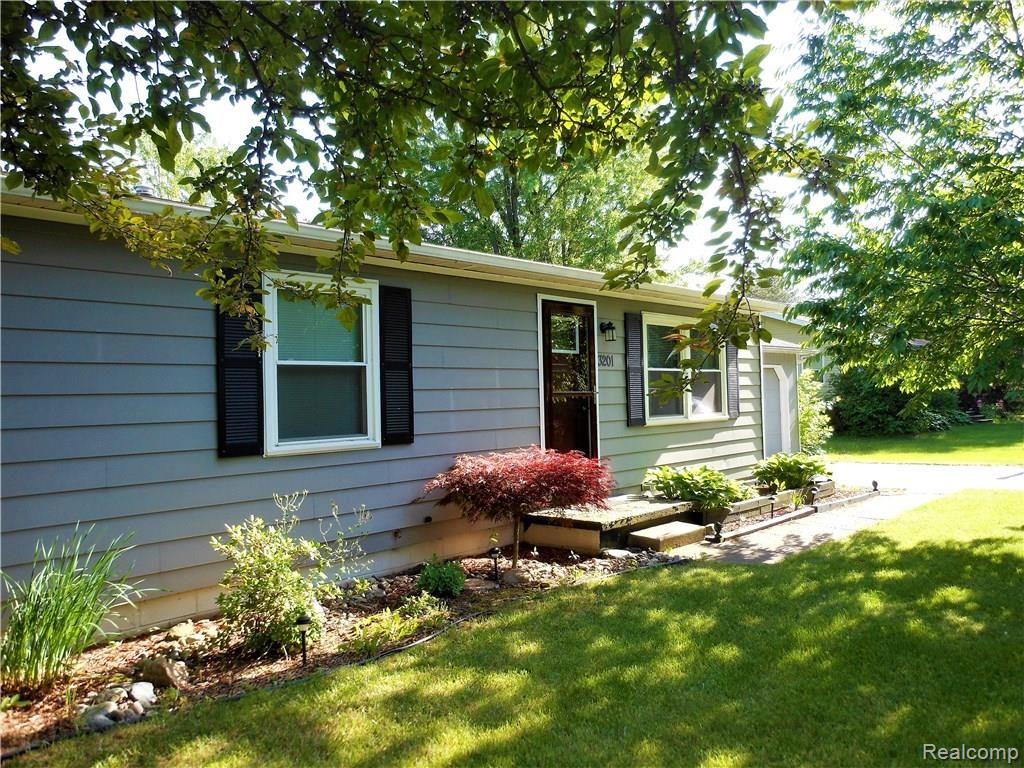 3201 West Britton Road Perry, MI 48872 - Photo 3 of 21