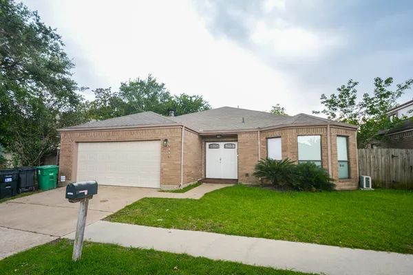 $464,900 | 7627 Quail Meadow Drive, Houston, TX 77071