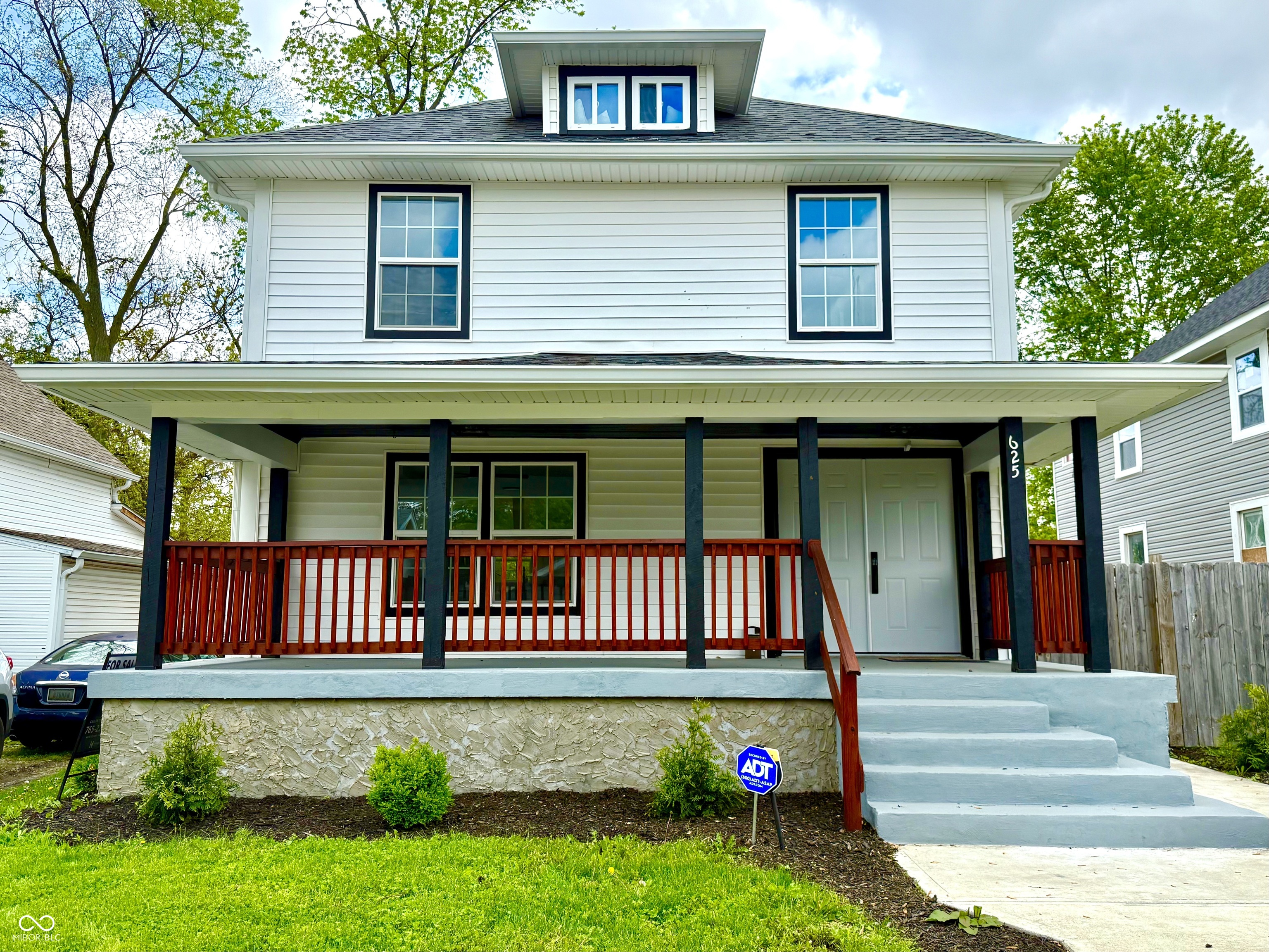 625 North Parker Ave  