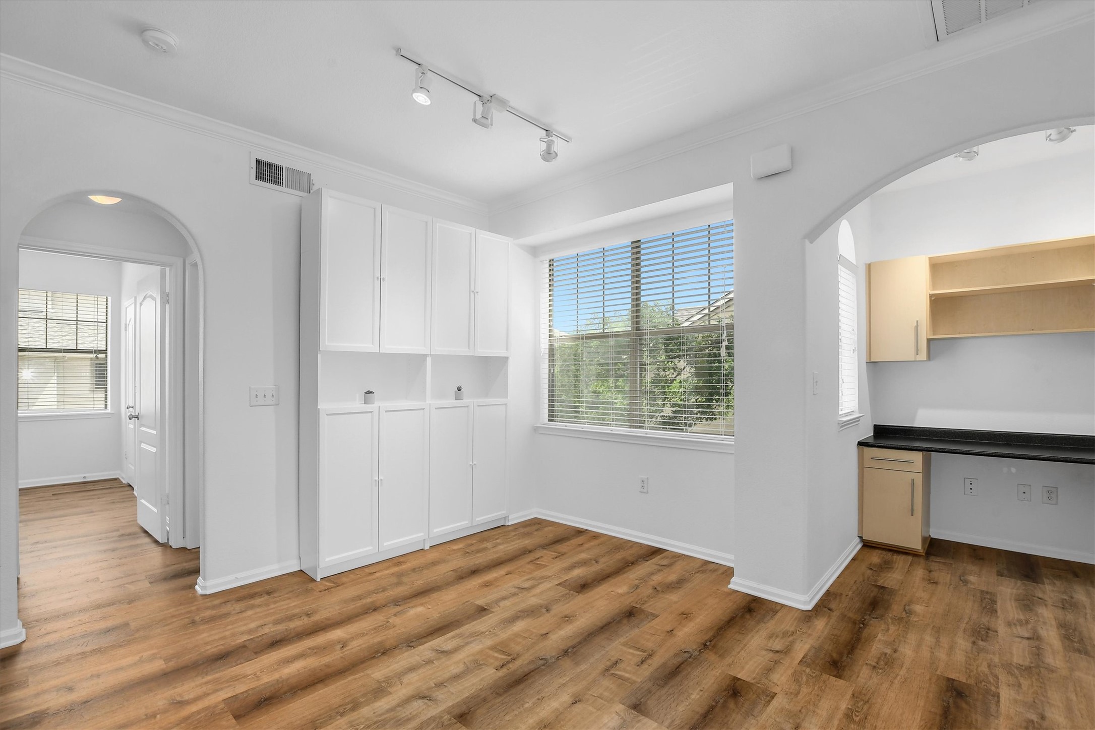 11203 Ranch Road 2222, Unit 301 Austin, TX 78732 - Photo 14 of 37